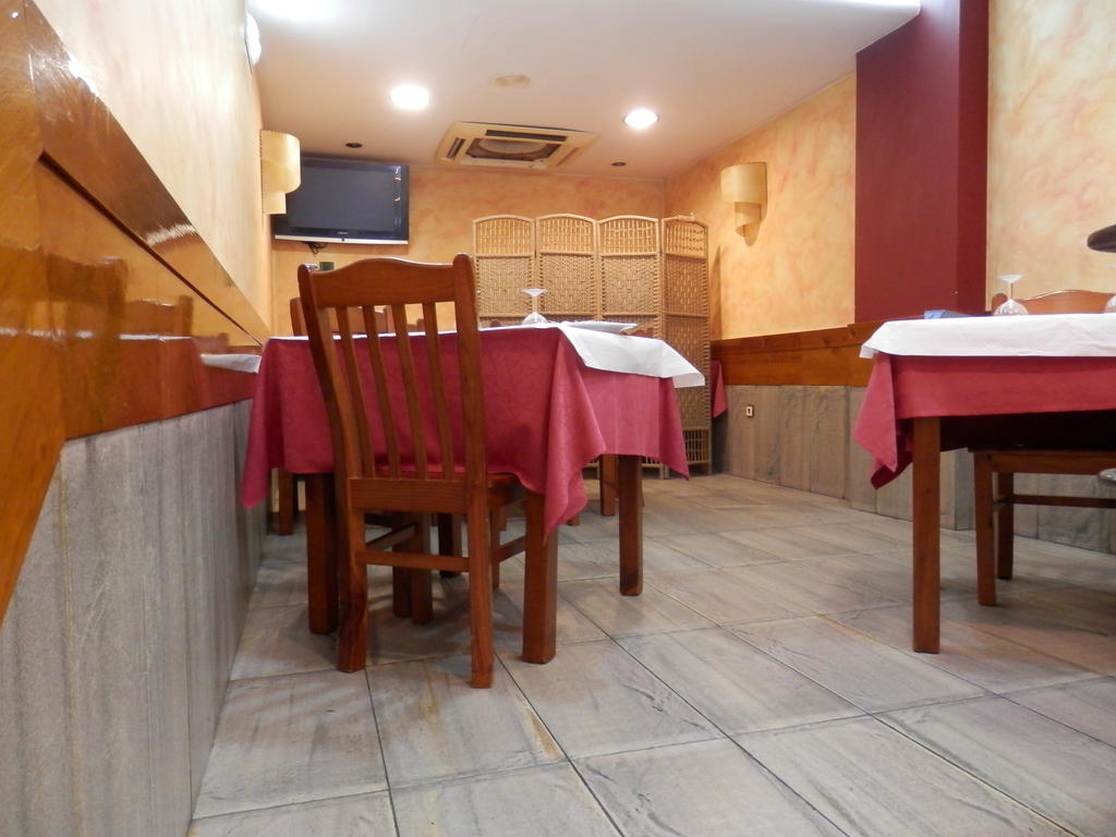 Hotel Dona Maria Gijón Extérieur photo