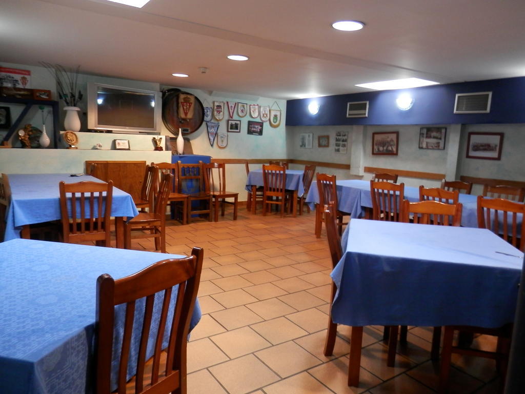 Hotel Dona Maria Gijón Extérieur photo