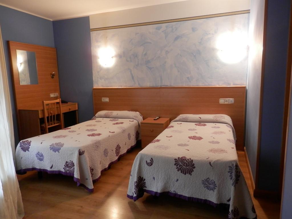 Hotel Dona Maria Gijón Chambre photo