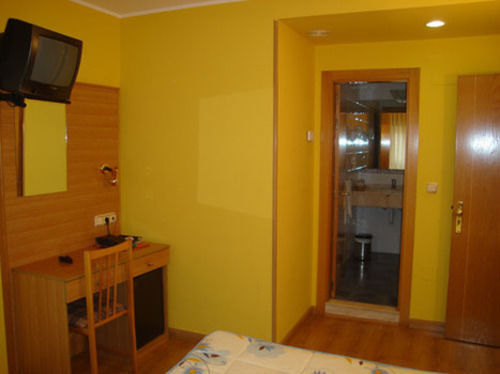 Hotel Dona Maria Gijón Extérieur photo
